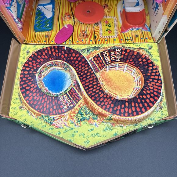 Vintage 1965 Liddle Kiddles Klub House Vinyl Playset Doll House Mattel W/ Tag!! - Picture 5 of 7